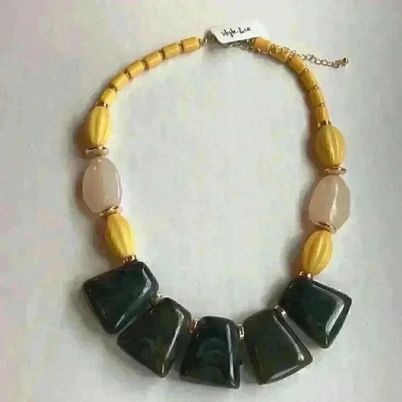 Style & Co new Gold Tone Statement Beaded Necklace - Picture 5 of 8